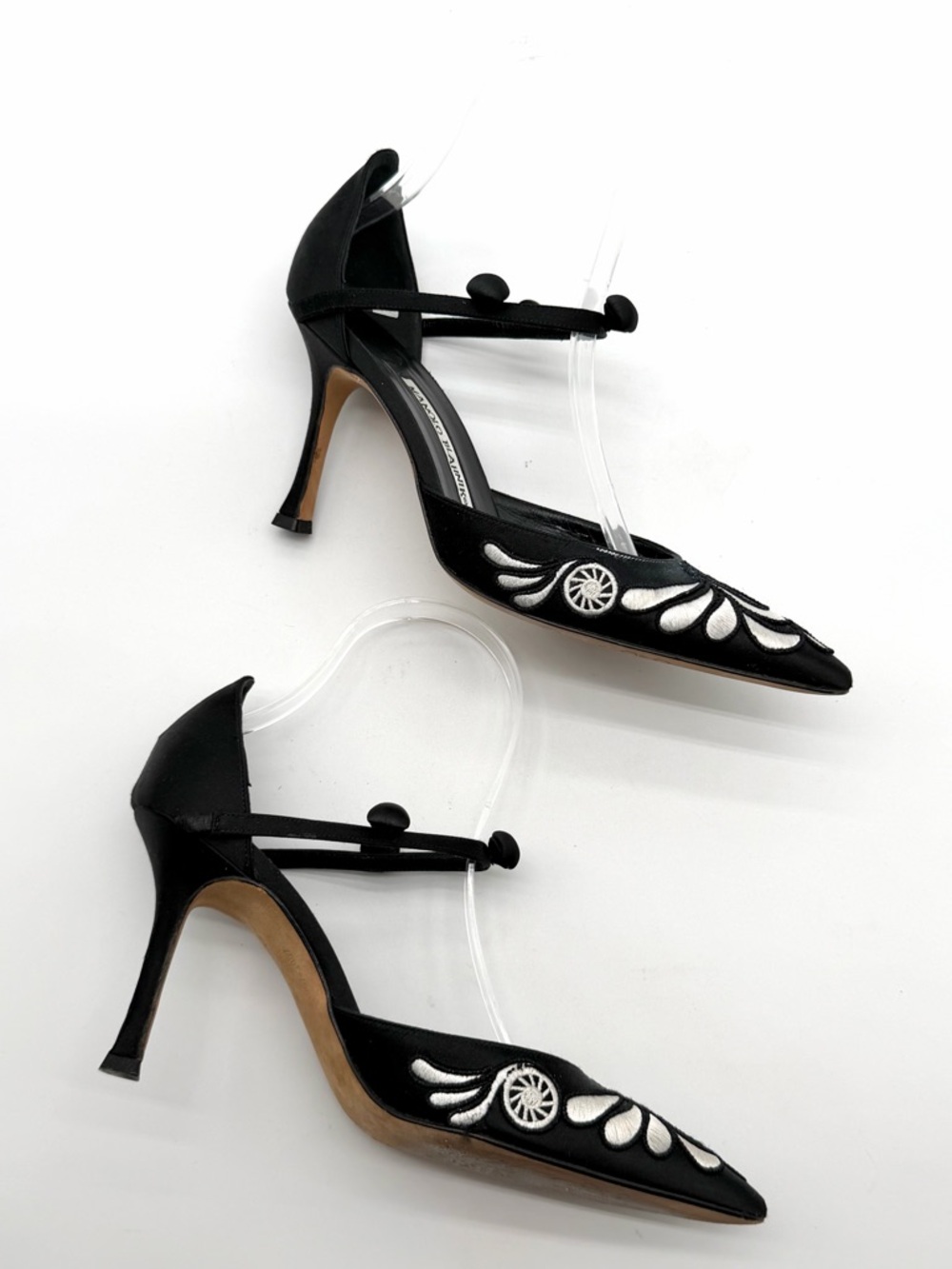 Manolo Blahnik Vintage 2007 Limited Edition  Embroidered Satin Pumps Heels EU 37 - Picture 6 of 12